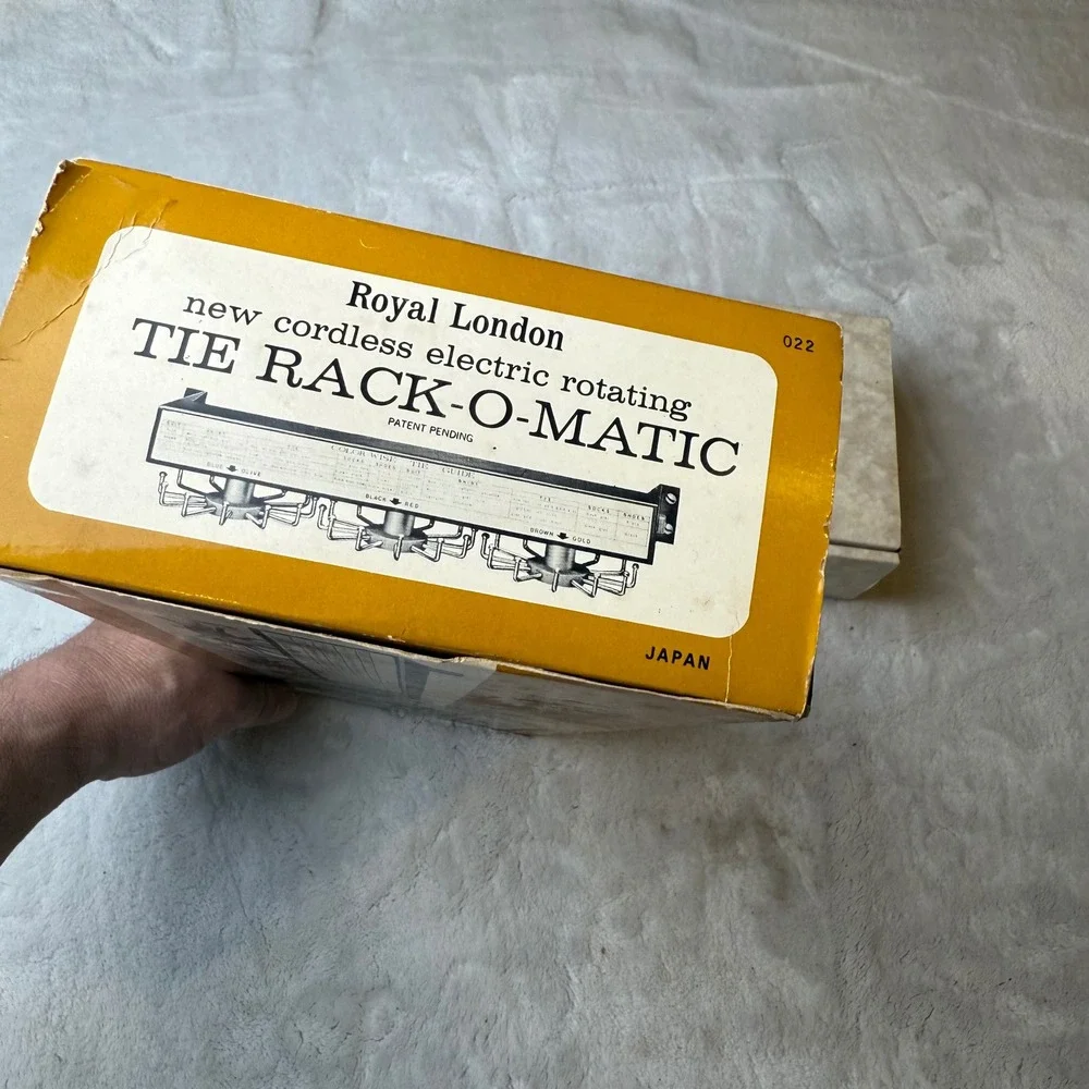 Vintage Royal London Tie Rack-O-Matic Electric‎ Rotating Tie Rack Japan 022 Box